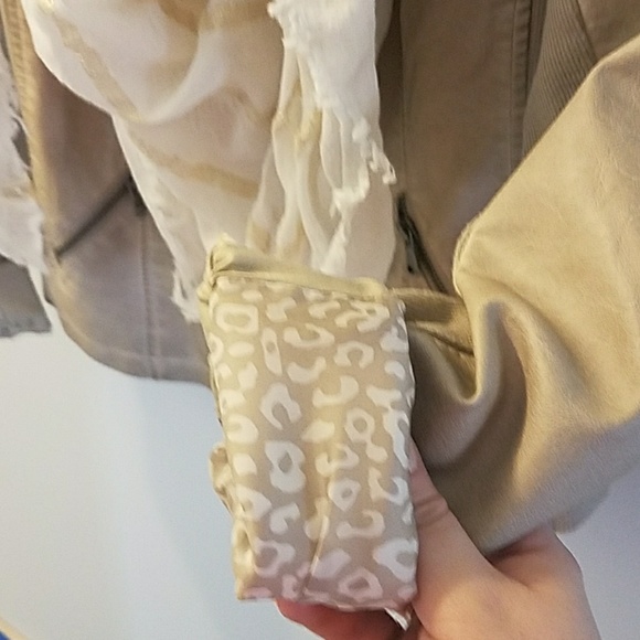 Adorable jacket - Picture 2 of 4